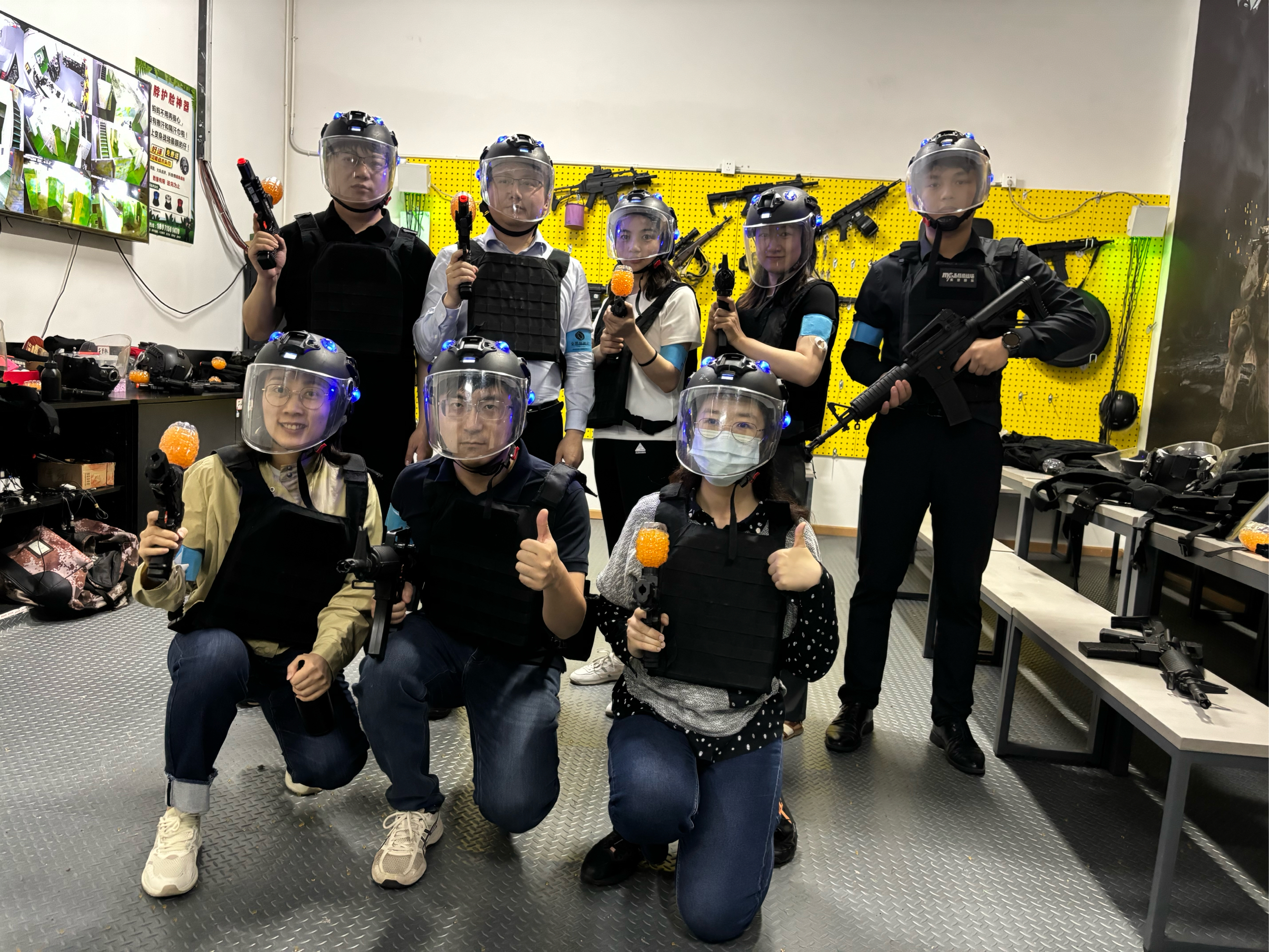 关于火爆场面中球队实力尽显，角逐激烈异常的信息