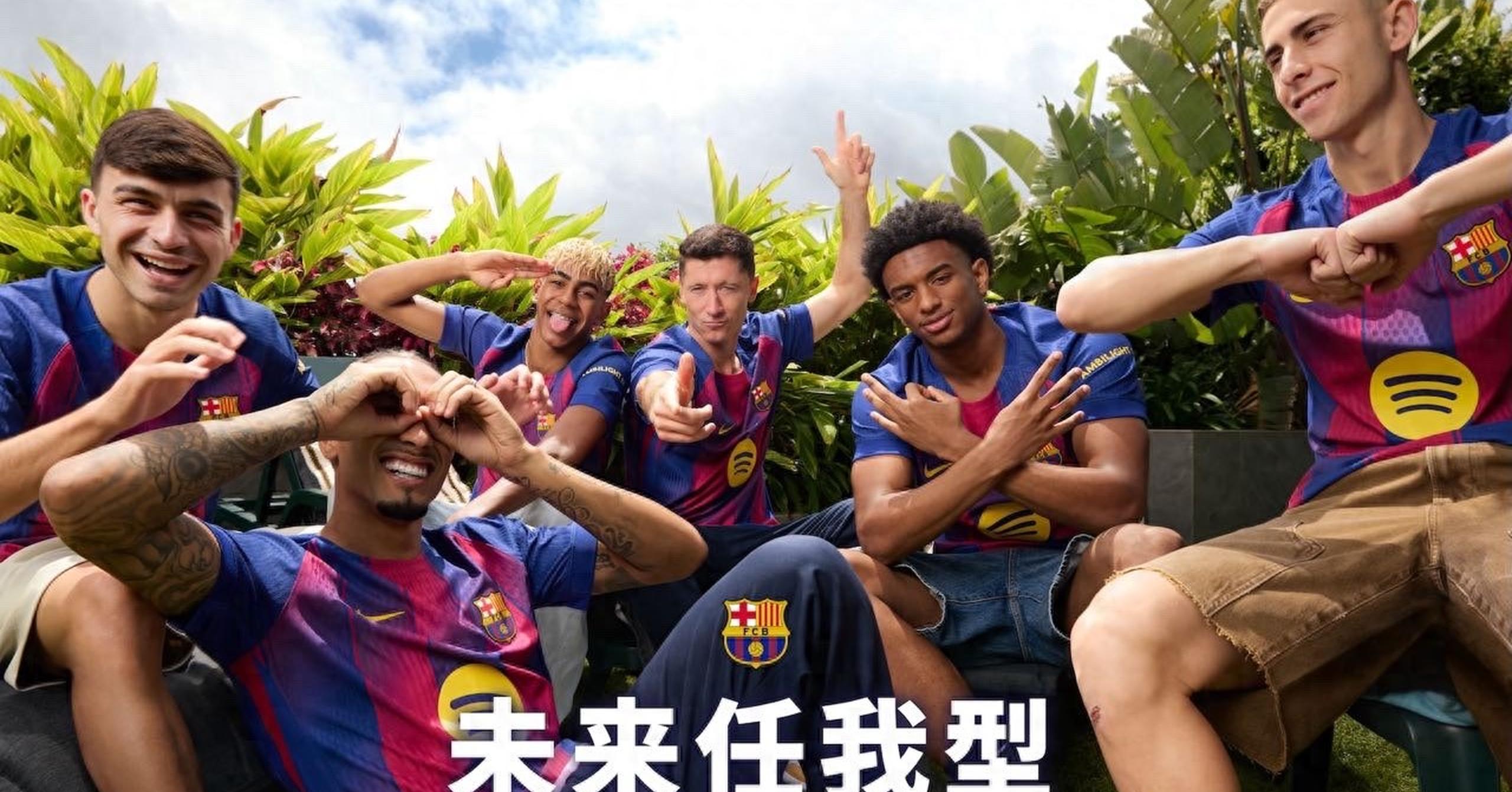 包含巴塞罗那球员康复进行中，球队期待他早日复出的词条