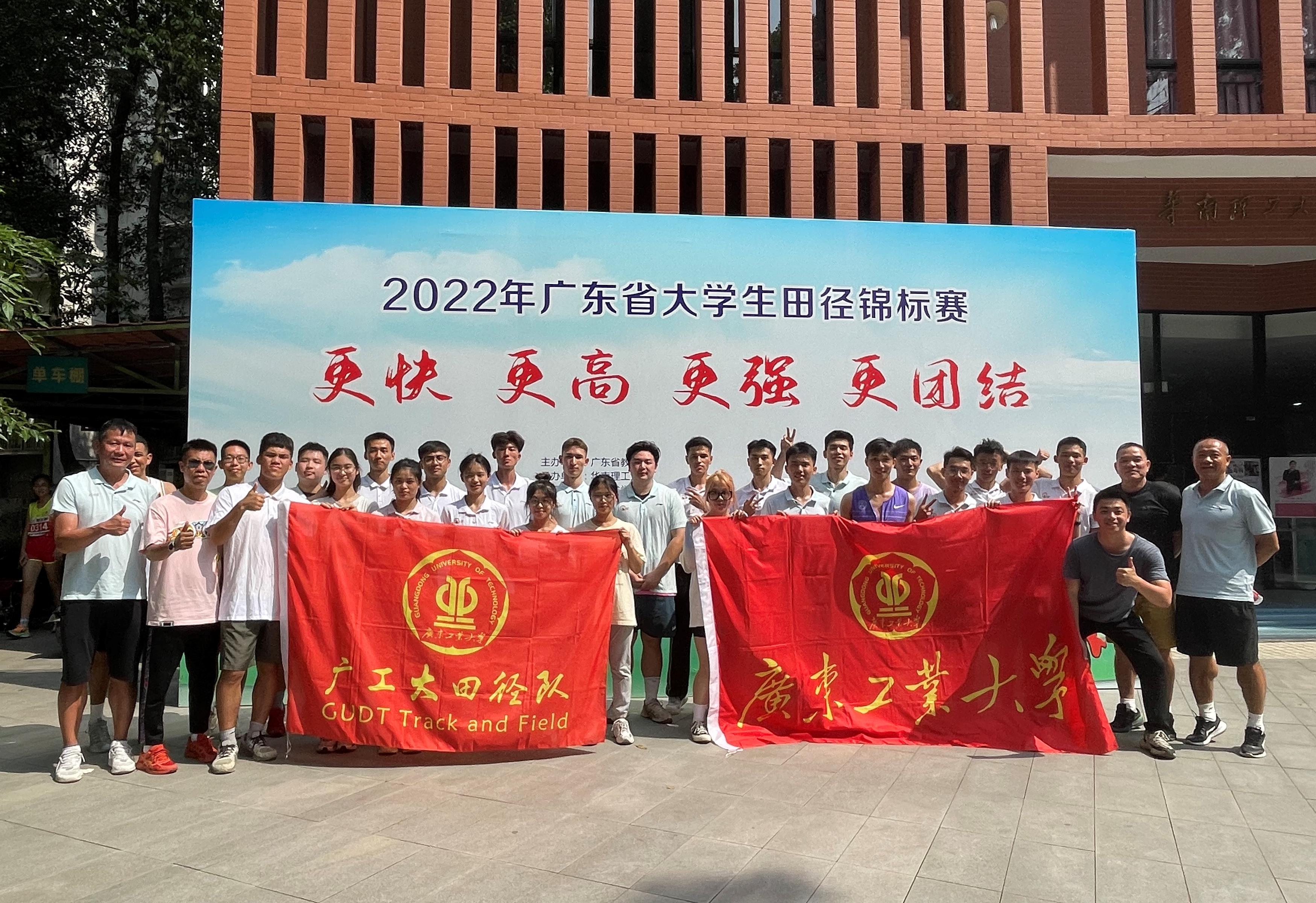 开云体育官网入口-激烈比拼中的胜者，铭记历史辉煌