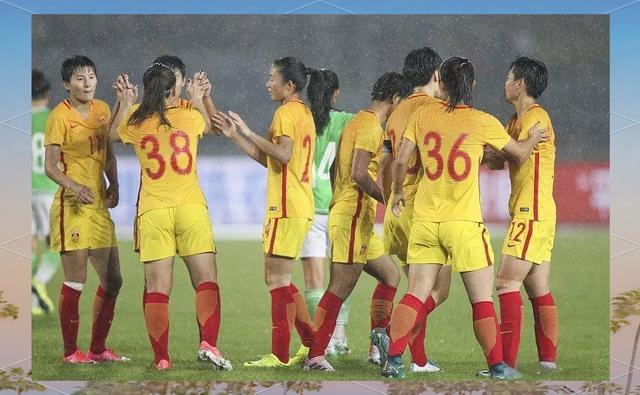 开云体育网页版入口-墨西哥女足队员在国际比赛中射门得手！