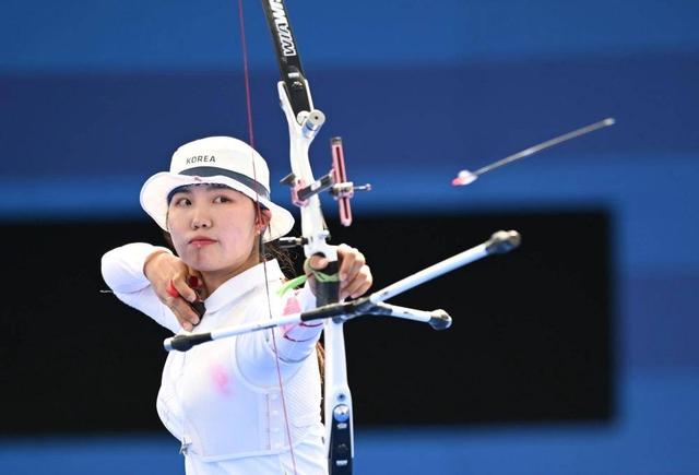 韩国选手在射箭项目中夺得金牌 韩国选手在射箭项目中夺得金牌