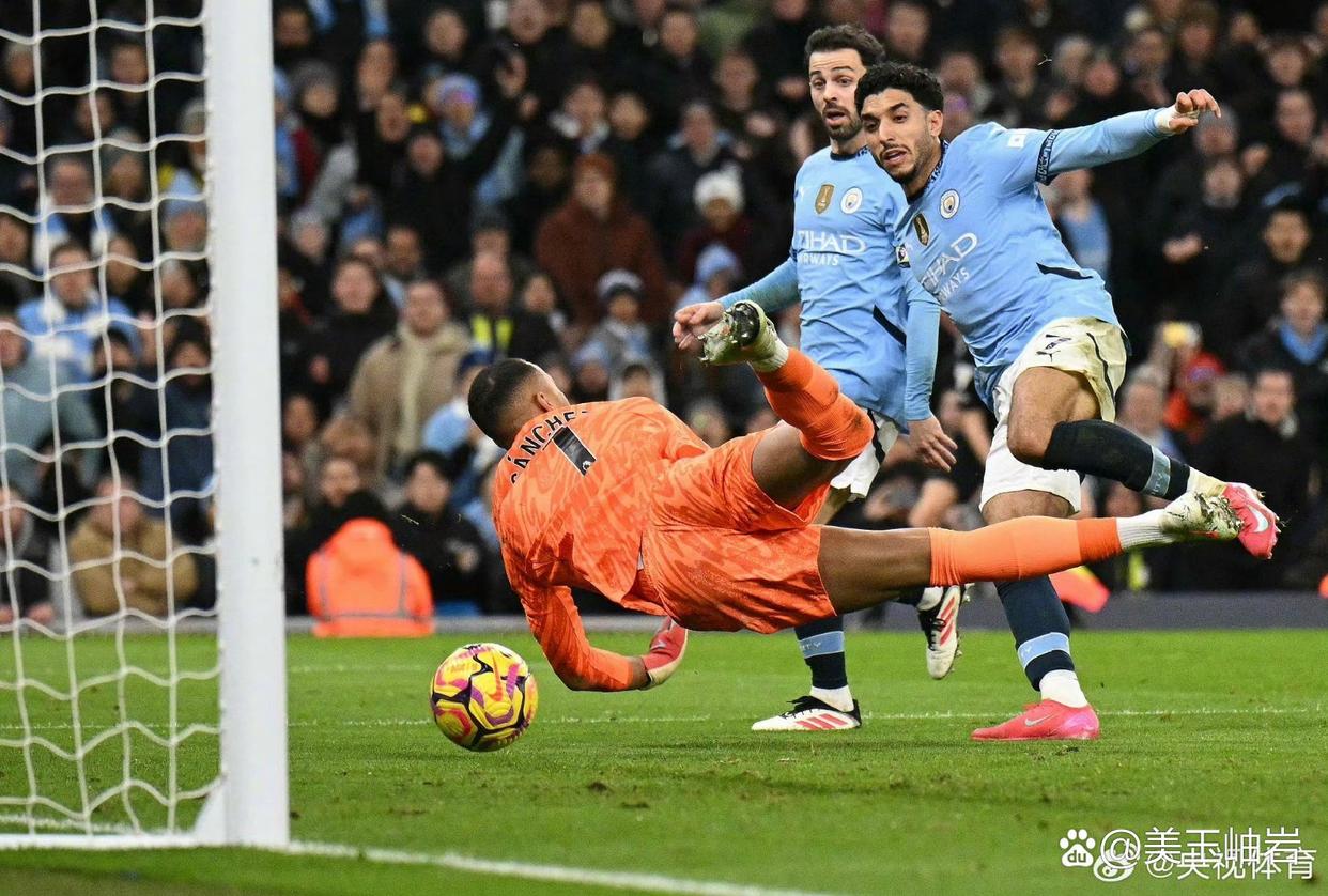 开云体育中国官网-曼城客场遭遇惨败，欧冠资格岌岌可危